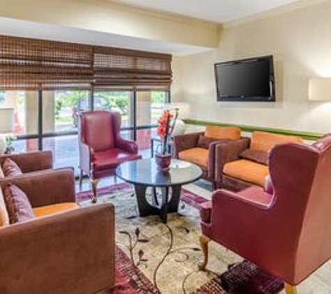 Quality Inn Tanglewood - Roanoke, VA