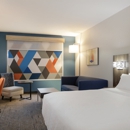 Holiday Inn Express & Suites Zion by IHG - Hotels