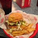 Fuddruckers - American Restaurants