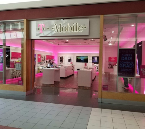 T-Mobile - Waterbury, CT