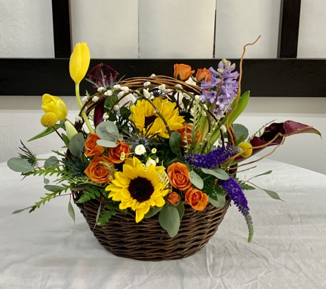 Choy's Flowers & Ikebana - Hendersonville, NC