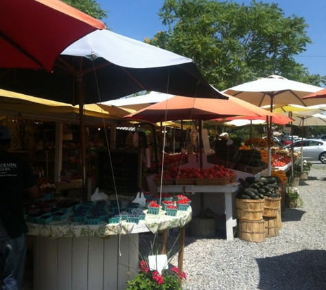 Hay Ground Mkt - Bridgehampton, NY