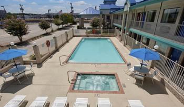 Best Western Garden Inn - San Antonio, TX