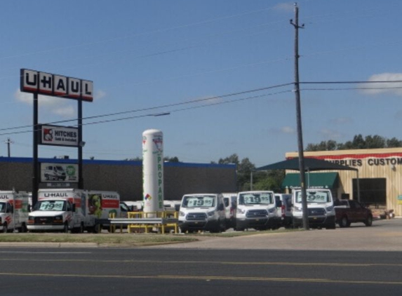 U-Haul Moving & Storage at Burnet Rd & Hwy 183 S - Austin, TX