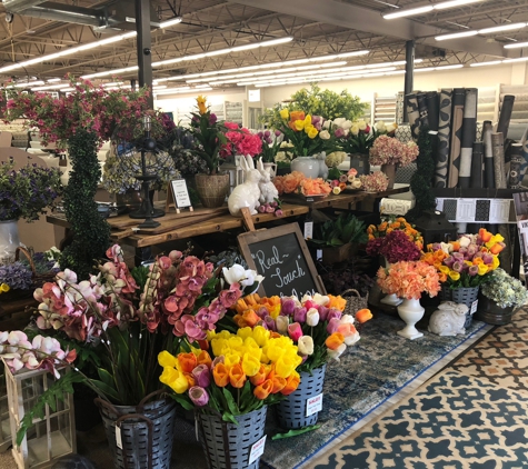 Cutting Corners - Dallas, TX. New Floral Department