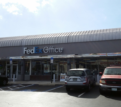 FedEx Office Print & Ship Center - Tampa, FL