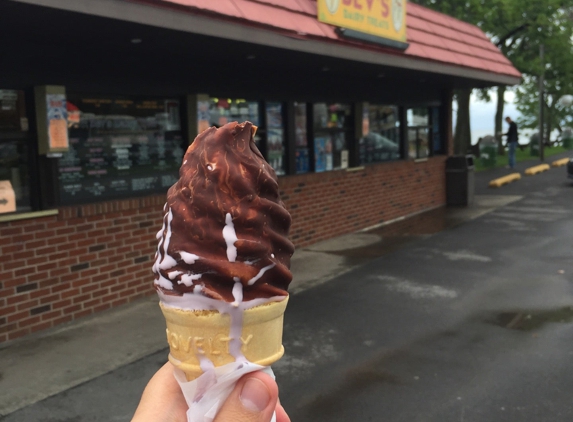 Bev's Dairy Treat - Oswego, NY