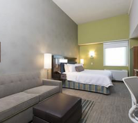 Home2 Suites by Hilton Indianapolis Downtown - Indianapolis, IN