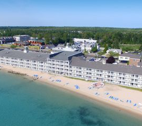 Hamilton Inn Select Beachfront - Mackinaw City, MI