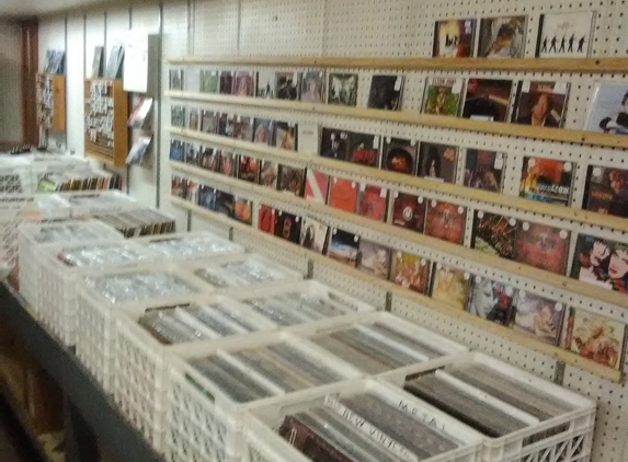 Rockhouse Records  Sales Used Records, Tapes, and CD'S - Celina, OH