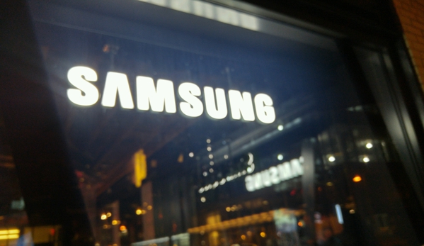 Samsung 837 - New York, NY
