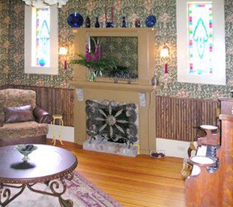 Benefield House Bed & Breakfast - Jefferson, TX