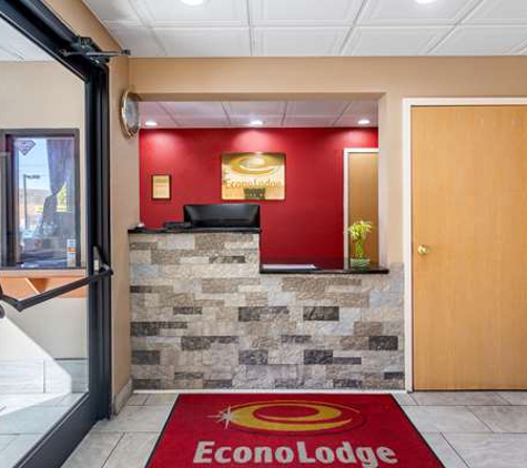 Econo Lodge - Chattanooga, TN