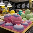 Lush Cosmetics Roseville Galleria - Skin Care