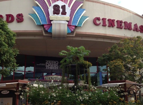 Regal Edwards Fresno 4DX & IMAX - Fresno, CA