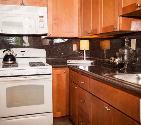 Radnor Crossing Garden Apartments - Wayne, PA. Kitchen