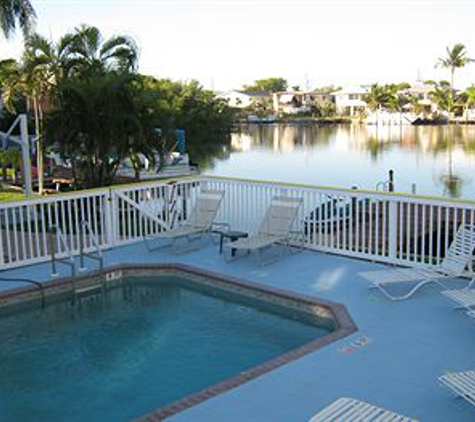 The Holiday Court Motel - Fort Myers Beach, FL