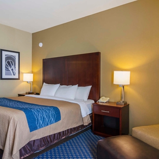 Comfort Inn & Suites Sea-Tac Airport - Seatac, WA