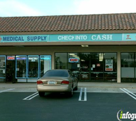 Check Into Cash - Covina, CA