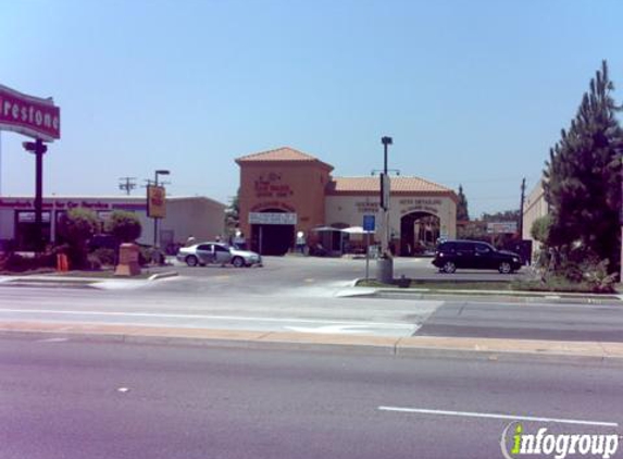 La Puente Car Wash & Quick - La Puente, CA