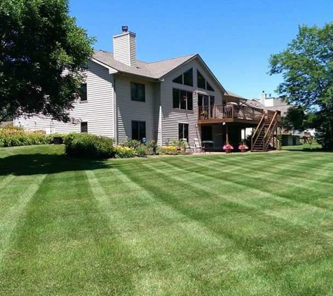 Dunner's Lawn Service - Marshall, WI