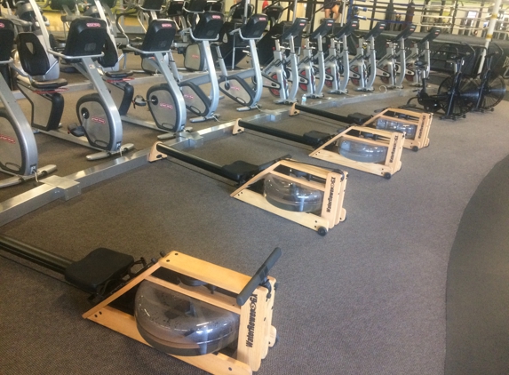 Powerhouse Gym - Murrieta, CA. new row machines