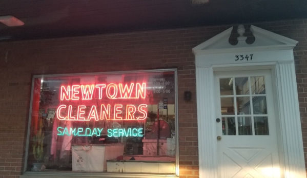 Newtown Cleaners - Evanston, IL