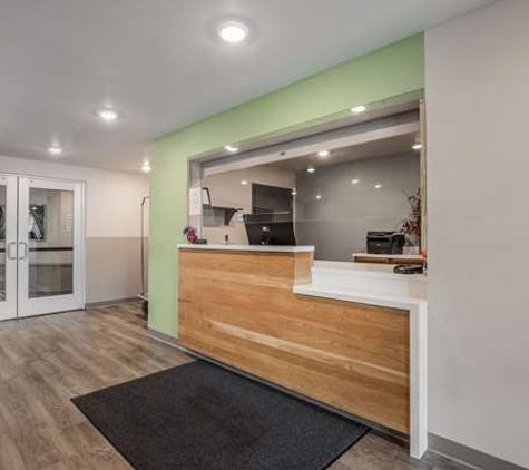 WoodSpring Suites Chicago Midway - Burbank, IL