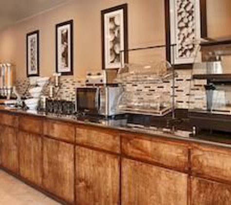 Best Western Abbeville Inn & Suites - Abbeville, LA