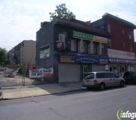 U-Haul Neighborhood Dealer - Brooklyn, NY