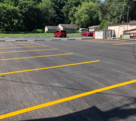 Pete George & Son Blacktop Driveway Service - East Peoria, IL