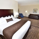 Cobblestone Inn & Suites - Maryville - Lodging