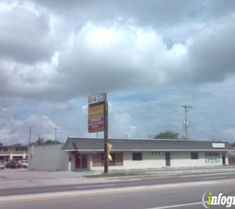 Beef 'O' Brady's - Tampa, FL