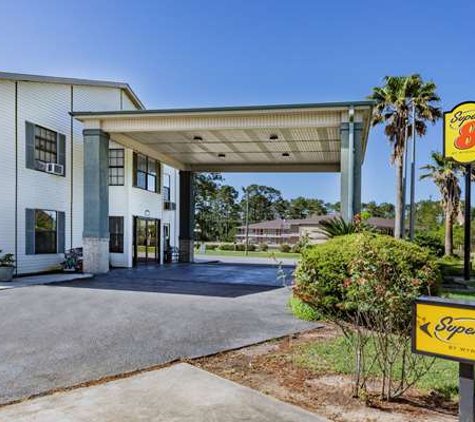 Super 8 by Wyndham Kinder/Coushatta near Casino - Kinder, LA