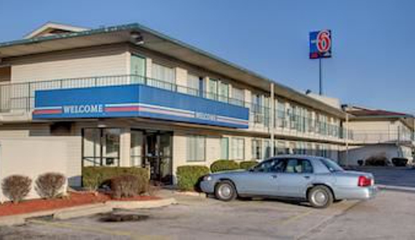 Motel 6 - Owensboro, KY