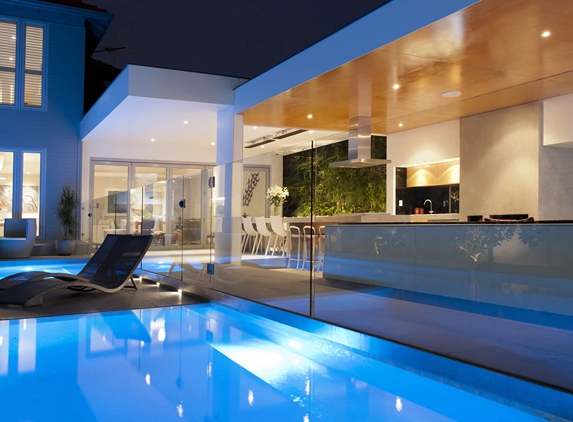 Mick's Glass & Glazing Service P/L - Ashbury, NSW