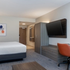 Holiday Inn Express & Suites Linden - Newark South by IHG