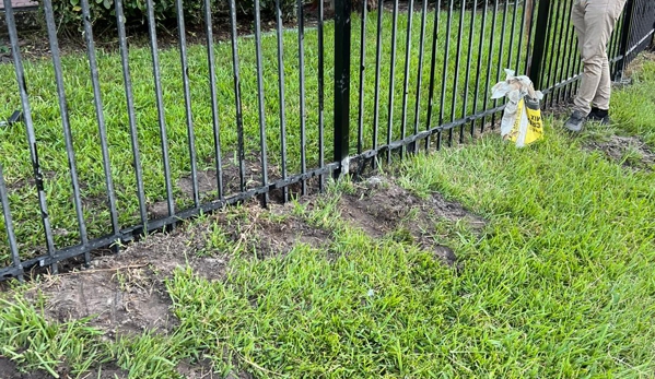 Briscoe Fencing Solutions - Saint Petersburg, FL