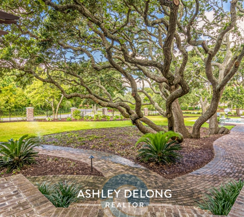 Ashley DeLong, Realtor - RE/MAX Southern Shores - Myrtle Beach, SC. Homes for Sale in Myrtle Beach SC | Ashley DeLong, Realtor