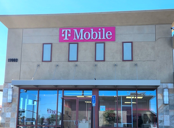 T-Mobile - Hesperia, CA