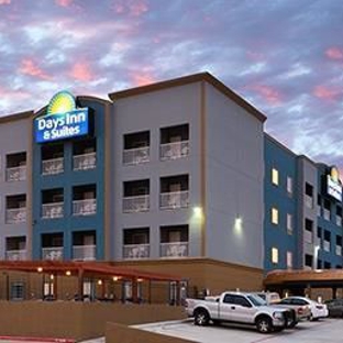 Days Inn & Suites by Wyndham Galveston West/Seawall - Galveston, TX