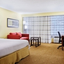 Courtyard by Marriott - Hotels