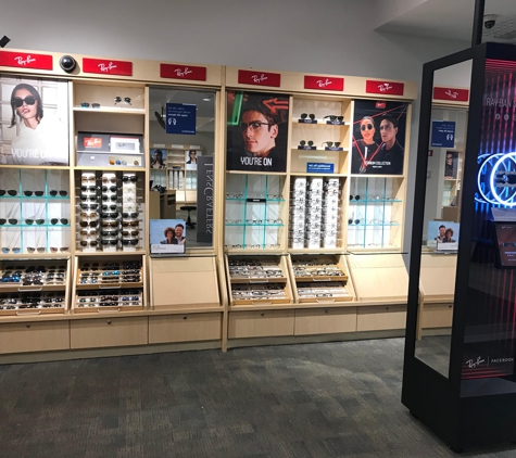 LensCrafters - Waterbury, CT