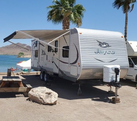 River RV Rentals - Parker, AZ