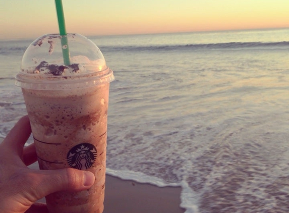 Starbucks Coffee - Corona Del Mar, CA