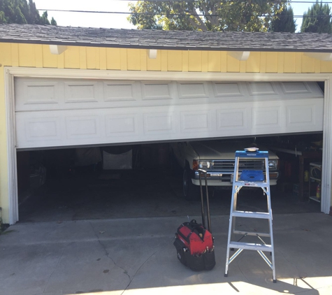 24/7 Riverside Garage Door Service - Corona, CA