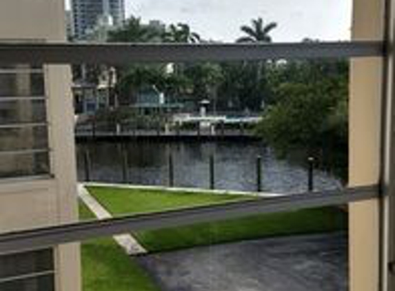 Artrageous on the River Hospitality - Fort Lauderdale, FL