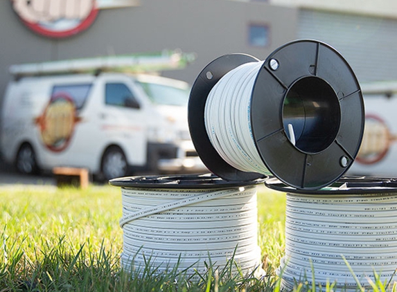 Dobson Electrical Tas Pty Ltd - Ulverstone, TAS. 24/7 Call out service