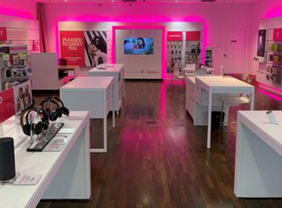 T-Mobile - Tacoma, WA