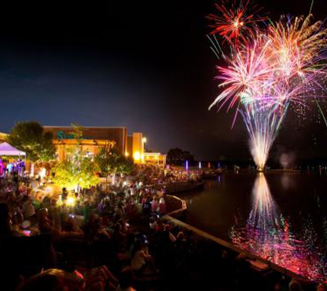 Kings Harbor Waterfront Village - Kingwood, TX